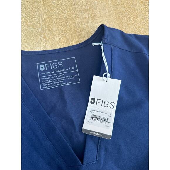 NWT Figs Casma Three-Pocket Scrub Top - Picture 2 of 5
